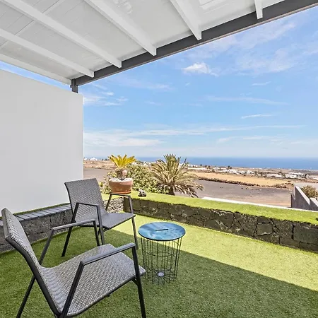 Con Piscina Climatizada Y Vistas Al Mar 别墅 Mácher